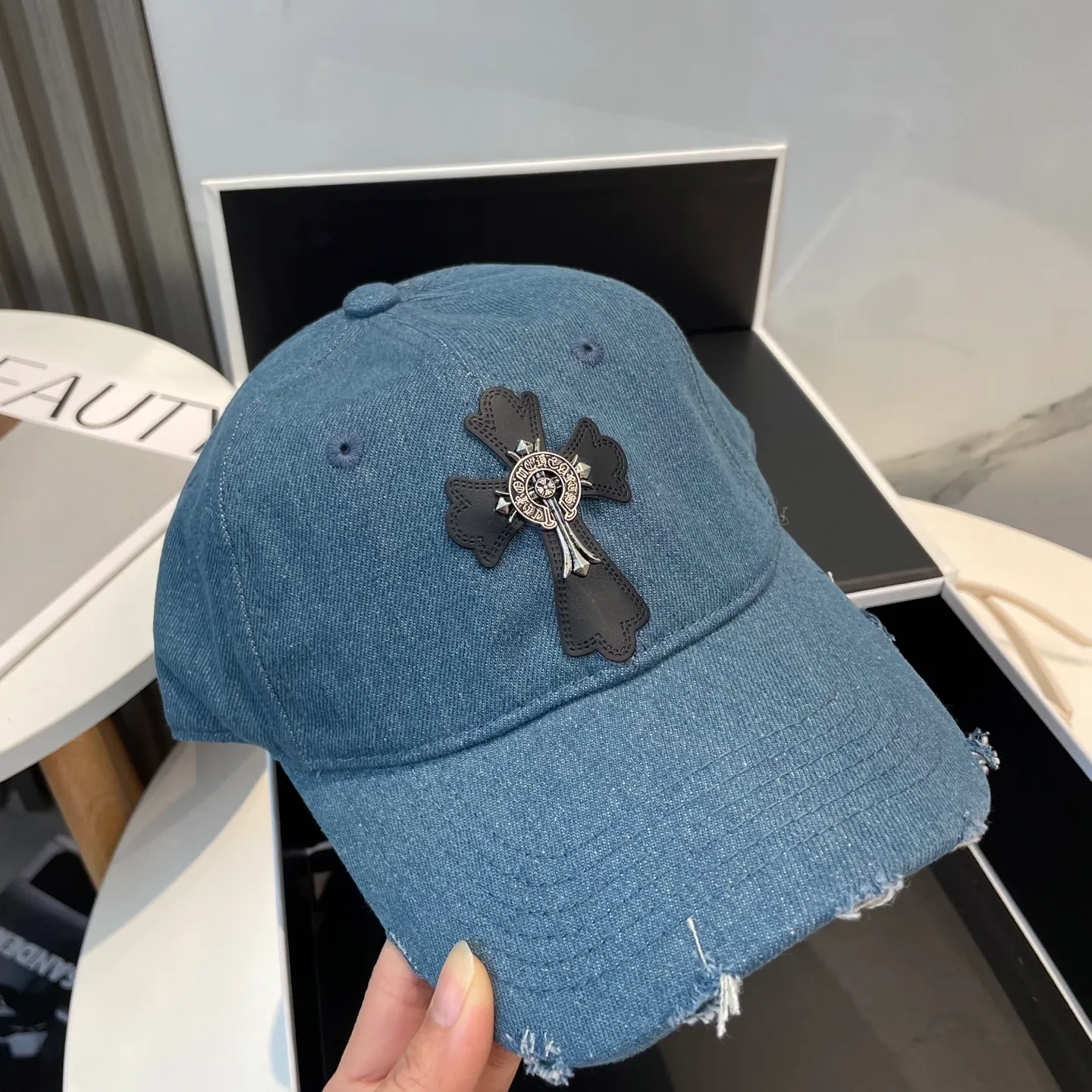 P70 Croxin's new high-quality washed denim baseball cap, high-end customized version! The same style as the internet celebrity fashion blogger! Wall crack recommended! Great quality! Head circumference 57cm
